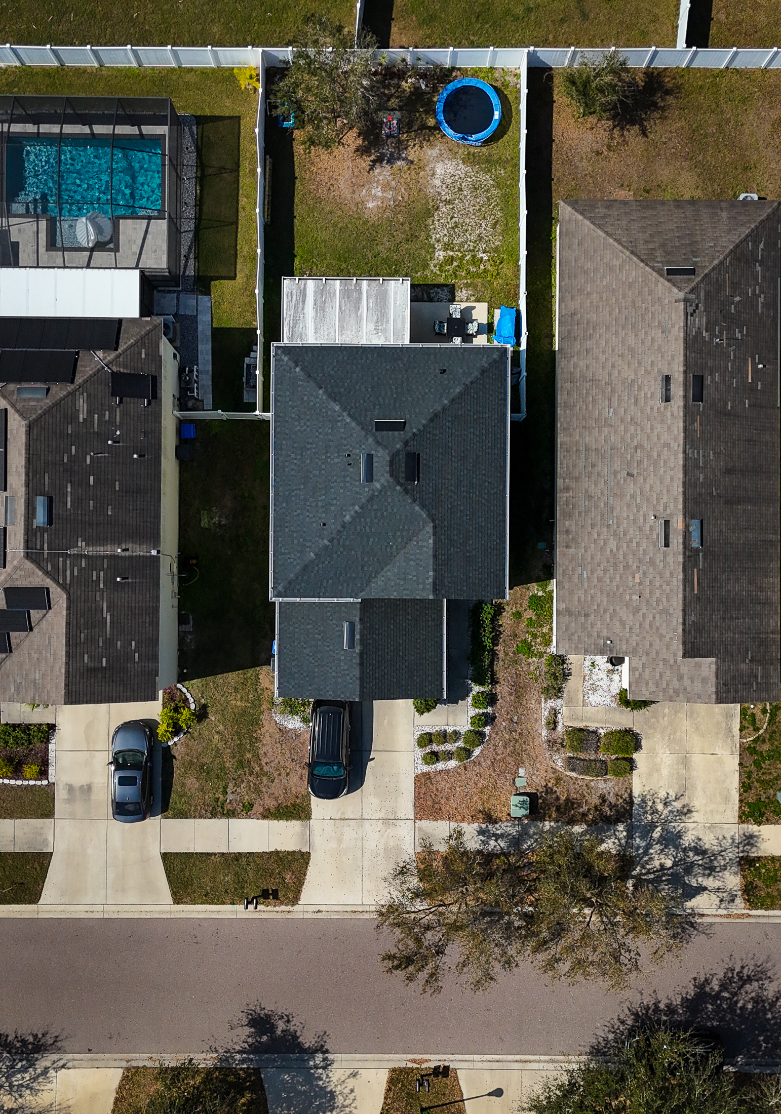 Riverview Florida Roof Replacement by Everth Roofing of America. Materials installed: Tamko Titan XT with Black Drip Edge and Rustic Black Premium Architectural Shingles